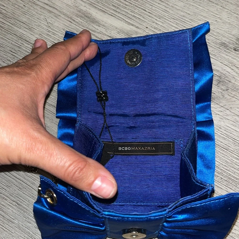 NWOT BCBG royal blue small clutch